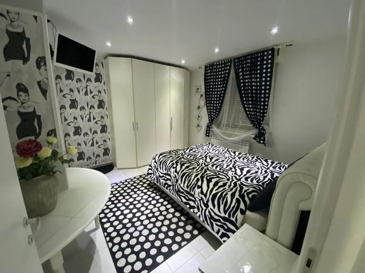 Bed & Breakfast B & Baichin Staranzano Italia